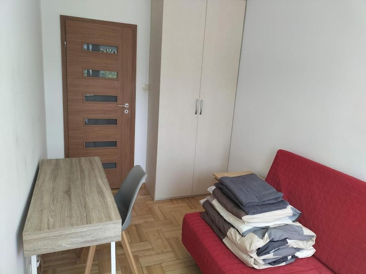 Apartament Golden Apartments/city Center/grzyb 9 *